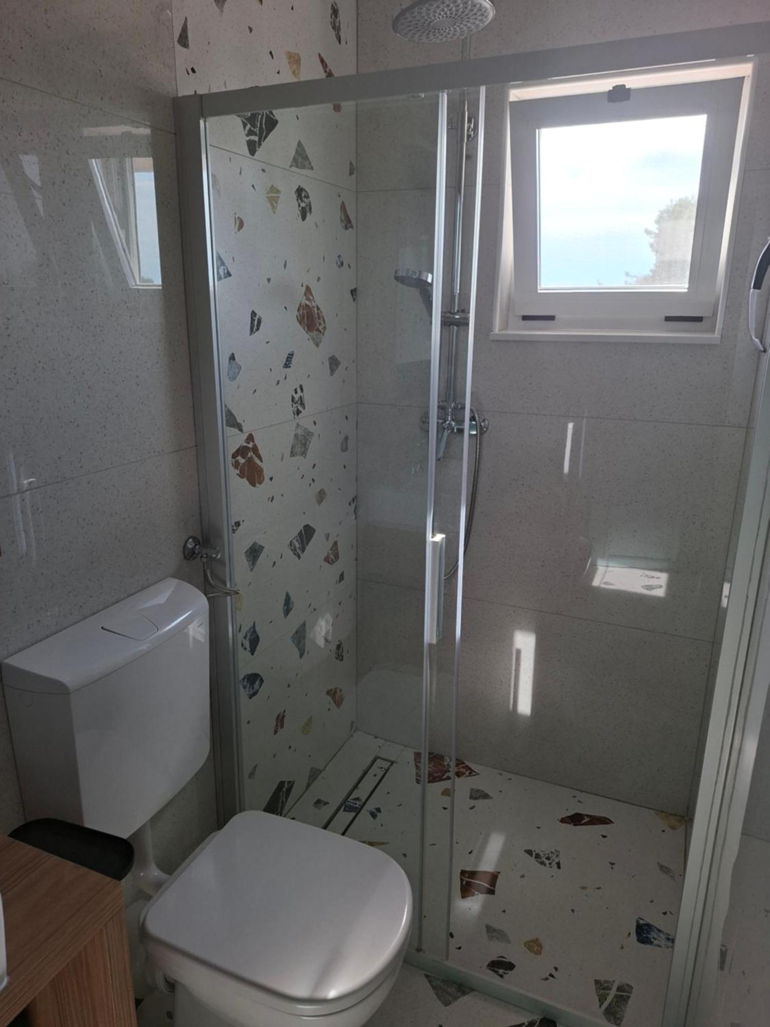 Apartment & Rooms Roza Peroj Bagian luar foto